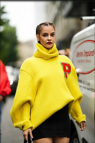Barbara Palvin at Philosophy Di Lorenzo Serafini Fashion Show in Milan 09-25-2021
816x1224 540 kb
Viewed 10 times
@BestEyeCandy.com
