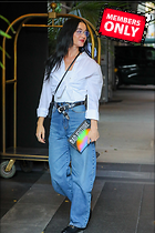 Celebrity Photo: Katy Perry
2000x3000 2.9 mb
Viewed 1 time
@BestEyeCandy.com