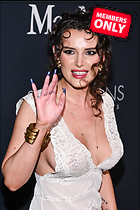 Celebrity Photo: Bella Thorne
2667x4000 6.7 mb
Viewed 0 times
@BestEyeCandy.com