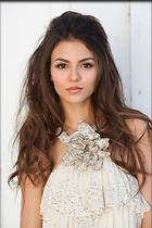 Celebrity Photo: Victoria Justice
733x1100 530 kb
Viewed 3 times
@BestEyeCandy.com