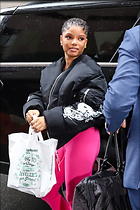 Celebrity Photo: Halle Bailey
1190x1786 606 kb
Viewed 4 times
@BestEyeCandy.com