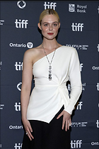 Celebrity Photo: Elle Fanning
667x1000 78 kb
Viewed 6 times
@BestEyeCandy.com