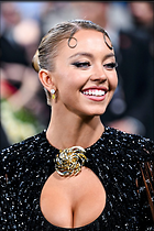 Celebrity Photo: Sydney Sweeney
667x1000 111 kb
Viewed 18 times
@BestEyeCandy.com