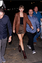 Celebrity Photo: Taylor Swift
1365x2048 784 kb
Viewed 13 times
@BestEyeCandy.com