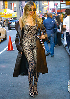 Celebrity Photo: Heidi Klum
4 Photos
Photoset #699743
@BestEyeCandy.com