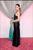 Celebrity Photo: Charlotte Lawrence
4 Photos
Photoset #735771
@BestEyeCandy.com