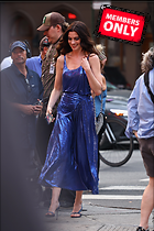 Celebrity Photo: Anne Hathaway
1852x2778 1.7 mb
Viewed 1 time
@BestEyeCandy.com