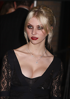 Celebrity Photo: Taylor Momsen
2100x2961 571 kb
Viewed 4 times
@BestEyeCandy.com