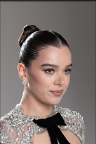 Celebrity Photo: Hailee Steinfeld
666x1000 112 kb
Viewed 17 times
@BestEyeCandy.com