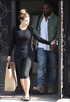 Celebrity Photo: Kimberly Kardashian
2080x3000 528 kb
Viewed 3 times
@BestEyeCandy.com