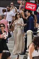 Barbara Palvin on the Set of a Photoshoot in Venice 09-01-2022
1600x2373 2.1 mb
Viewed 1 time
@BestEyeCandy.com
