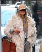 Celebrity Photo: Heidi Klum
1200x1500 288 kb
Viewed 18 times
@BestEyeCandy.com