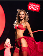 Celebrity Photo: Bella Hadid
2782x3600 7.3 mb
Viewed 0 times
@BestEyeCandy.com