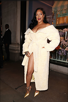 Celebrity Photo: Rihanna
1366x2048 922 kb
Viewed 2 times
@BestEyeCandy.com