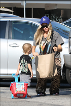 Celebrity Photo: Paris Hilton
1844x2765 1.1 mb
Viewed 10 times
@BestEyeCandy.com