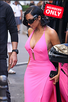 Celebrity Photo: Kimberly Kardashian
1498x2247 1.7 mb
Viewed 1 time
@BestEyeCandy.com