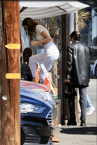 Kendall Jenner mQ White Crop Top during a Lunch in West California 3.11.20
1033x1549 873 kb
Viewed 5 times
@BestEyeCandy.com