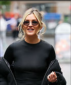 Celebrity Photo: Ashley Roberts
1200x1440 159 kb
Viewed 13 times
@BestEyeCandy.com