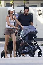 Celebrity Photo: Gisele Bundchen
762x1143 360 kb
Viewed 9 times
@BestEyeCandy.com