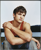 Celebrity Photo: Ashton Kutcher
1221x1500 262 kb
Viewed 1 time
@BestEyeCandy.com