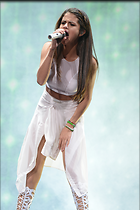 Celebrity Photo: Selena Gomez
2400x3600 1,036 kb
Viewed 4 times
@BestEyeCandy.com