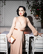Celebrity Photo: Dita Von Teese
42 Photos
Photoset #734380
@BestEyeCandy.com