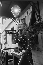 Celebrity Photo: Alicia Silverstone
1200x1800 182 kb
Viewed 3 times
@BestEyeCandy.com