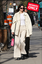 Kendall Jenner candids Out and about in New York 24.02..20.2020
2348x3500 3.3 mb
Viewed 1 time
@BestEyeCandy.com