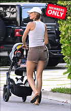 Celebrity Photo: Gisele Bundchen
1918x3000 2.2 mb
Viewed 1 time
@BestEyeCandy.com