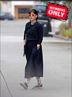 Celebrity Photo: Zooey Deschanel
1830x2479   1.7 mb
Viewed 1 time
@BestEyeCandy.com