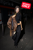 Celebrity Photo: Emily Ratajkowski
2332x3500 2.4 mb
Viewed 1 time
@BestEyeCandy.com