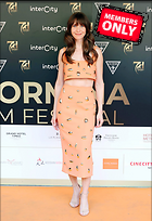 Celebrity Photo: Alison Brie
2813x4096 2.9 mb
Viewed 1 time
@BestEyeCandy.com