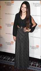 Celebrity Photo: Selena Gomez
1360x2333 523 kb
Viewed 6 times
@BestEyeCandy.com