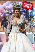 Amy Childs the Only Way is Essex TV Show filming Bridgerton Special in Essex 18.04..20.2021
3712x5568 3.4 mb
Viewed 0 times
@BestEyeCandy.com
