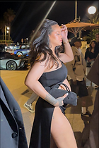 Celebrity Photo: Rihanna
666x1000 92 kb
Viewed 8 times
@BestEyeCandy.com