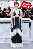 Celebrity Photo: Emma Stone
3906x5860 2.7 mb
Viewed 1 time
@BestEyeCandy.com