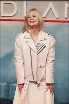 Celebrity Photo: Elle Fanning
1365x2048 864 kb
Viewed 5 times
@BestEyeCandy.com