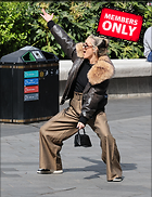 Celebrity Photo: Ashley Roberts
1769x2300 2.4 mb
Viewed 1 time
@BestEyeCandy.com