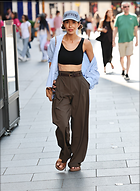 Celebrity Photo: Myleene Klass
1316x1800 938 kb
Viewed 7 times
@BestEyeCandy.com