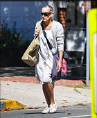 Celebrity Photo: Sarah Jessica Parker
1691x2048 828 kb
Viewed 9 times
@BestEyeCandy.com