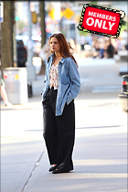 Celebrity Photo: Katie Holmes
2333x3500 1.9 mb
Viewed 1 time
@BestEyeCandy.com