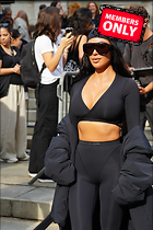 Celebrity Photo: Kimberly Kardashian
2333x3500 2.3 mb
Viewed 0 times
@BestEyeCandy.com