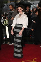 Celebrity Photo: Anne Hathaway
7 Photos
Photoset #705404
@BestEyeCandy.com