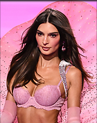 Celebrity Photo: Emily Ratajkowski
1615x2048 1.4 mb
Viewed 28 times
@BestEyeCandy.com