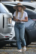 Celebrity Photo: Hilary Duff
1200x1800 246 kb
Viewed 29 times
@BestEyeCandy.com