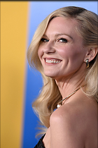 Celebrity Photo: Kirsten Dunst
1200x1800 200 kb
Viewed 22 times
@BestEyeCandy.com