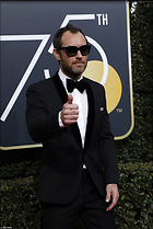 Celebrity Photo: Jude Law
962x1434 149 kb
Viewed 5 times
@BestEyeCandy.com