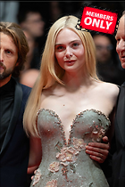 Celebrity Photo: Elle Fanning
2334x3500 2.4 mb
Viewed 2 times
@BestEyeCandy.com