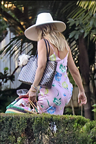 Celebrity Photo: Kate Hudson
8 Photos
Photoset #708316
@BestEyeCandy.com