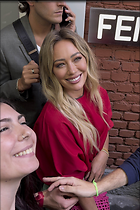 Celebrity Photo: Hilary Duff
1682x2523 1.2 mb
Viewed 9 times
@BestEyeCandy.com